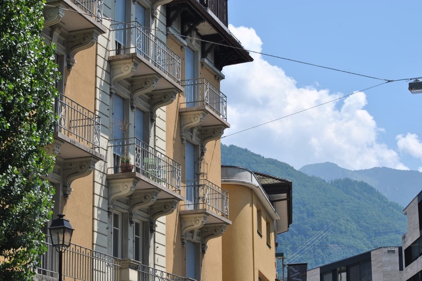 1a3ea2ef-ff39-4721-8614-7de61b8eaf7f